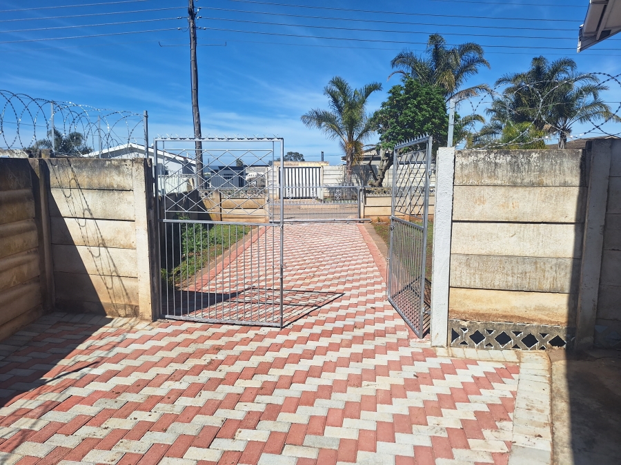 To Let 3 Bedroom Property for Rent in Scheepershoogte Eastern Cape